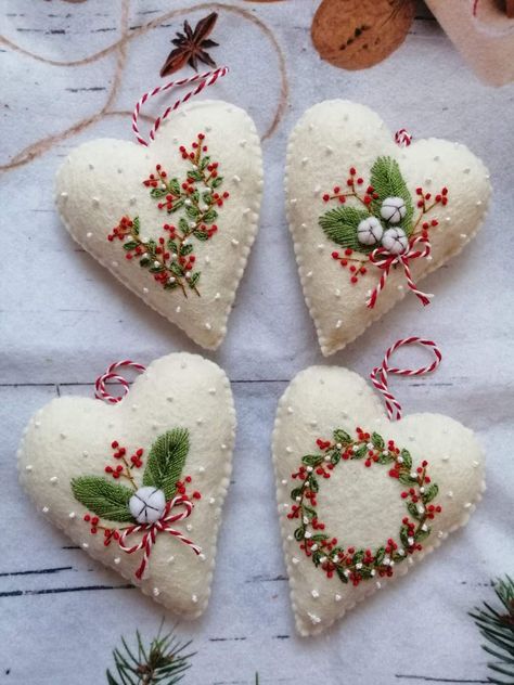 Embroidered Christmas Ornaments, Sewing Project Ideas, Diy Felt Christmas Ornaments, Christmas Decs, Christmas Sewing Projects, Felt Crafts Christmas, Felt Christmas Decorations, Embroidery Christmas, Christmas Hearts