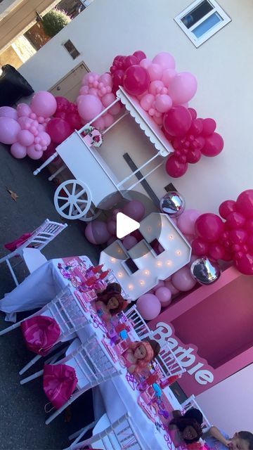 Shuger on Instagram: "💖Just a girl living in a Barbie world 💖

Balloons and centerpiece by @shuger01 

#barbieworld #balloons #balloongarland #barbieparty #barbiepartytheme #barbiemovie #balloonsbyshuger #shuger01" Barbie Centerpieces, Barbie Party, Barbie Movies, Barbie World, Just A Girl, Balloon Garland, A Girl, Balloons, On Instagram