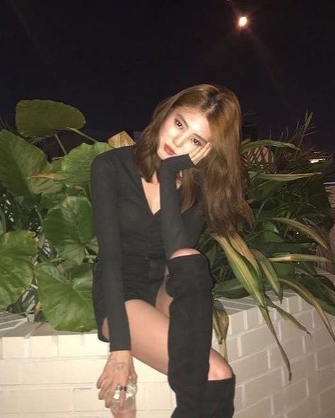 Han So Hee, So Hee, A Woman, Wall, On Instagram, White, Instagram