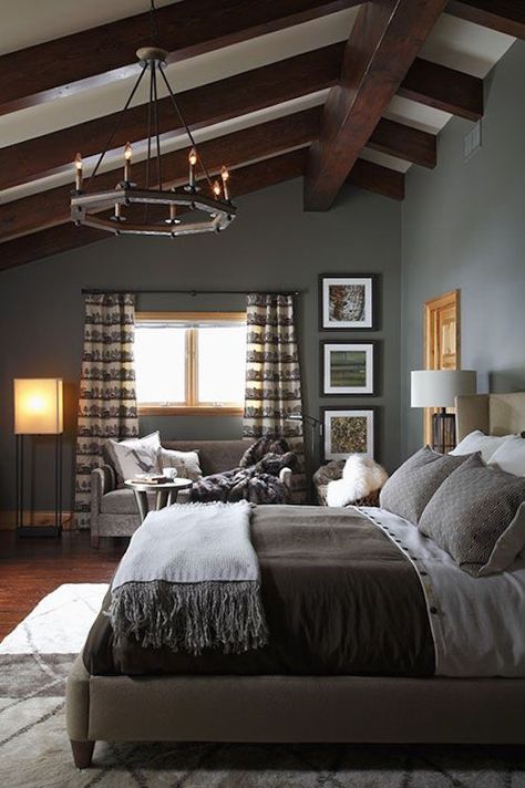 grey bedroom with exposed wood beams Tahoe House, House Flip, Housing Design, Masculine Bedroom, Mont Tremblant, Comfy Bedroom, Small Bedrooms, Barn Homes, Lodge Style