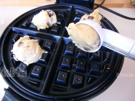 Cookies In Waffle Maker, Cookie Waffles, Chocolate Chip Waffle, Chocolate Chip Waffles, Waffle Cookies, Choco Chips, New Cookbooks, Waffle Iron, Waffle Recipes