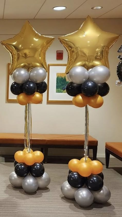 Promotion Decorations Ideas, Blue Black Gold Party Decorations, Simple Graduation Decor, Ideas Para Graduacion, Graduation Diy Decorations, Tårta Design, Black And Gold Party Decorations, Graduation Party Desserts, Senior Graduation Party