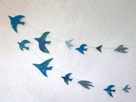 Paper Birds, Paper Garland, Diy Inspiration, Bird Art, Sake, The Sky, Paper Art, Art For Kids, Diy And Crafts