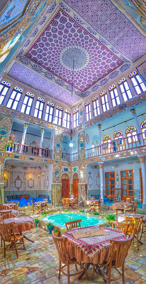 Iranian Architecture, Persian Architecture, Historic Mansion, Crochet Work, Decoration Inspiration, Dream House Interior, Islamic Architecture, Dream House Decor, Pretty Places