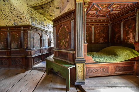 Visiting Gropsholm Castle in Switzerland Gripsholm Castle, Castle Bedroom, Famous Castles, Castles Interior, Bedroom Aesthetic, Beautiful Architecture, Intricate Designs, Narnia, House Inspo