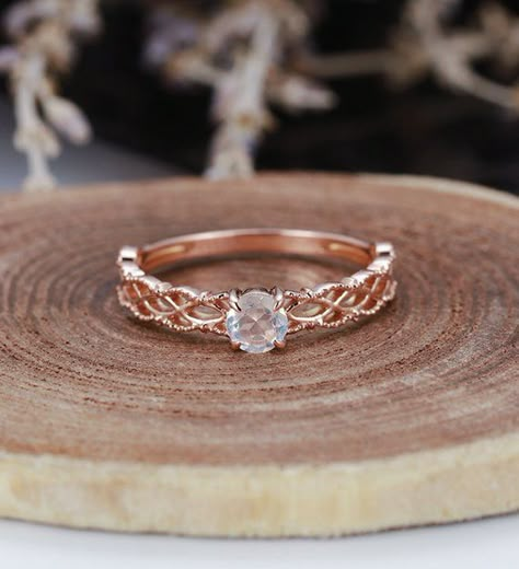 Vintage Rose Gold Ring, Vintage Rose Gold Wedding Ring, Moonstone Engagement Ring Rose Gold, White Topaz Engagement Ring, Gold Moonstone Ring, Deco Rose, Moonstone Engagement, Engagement Ring White Gold, Art Deco Engagement