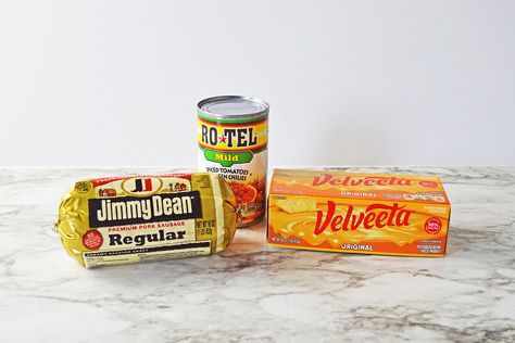 Jimmy Dean Queso Dip, Jimmy Dean Dip, Velvetta Cheese Dip, Jimmy Dean Sausage Dip, Velveeta Sausage Dip, Cheesy Rotel Dip, Rotel Dip Crockpot, Dip With Sausage, Rotel Dip With Sausage