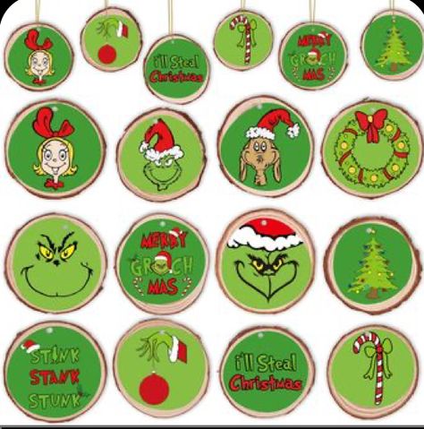 Whoville Christmas Decorations, Funny Christmas Decorations, Christmas Craft Show, Grinch Christmas Tree, Grinch Ornaments, Farmhouse Crafts, Green Cute, Christmas Rock, Wooden Slices