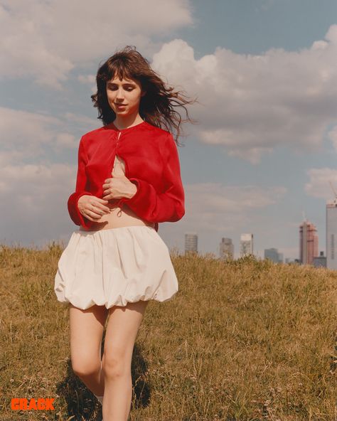 On her latest album, Charm, the American musician, songwriter and vocalist Clairo is mining a deeper, inner well of interpersonal love and sonic confidence.   08.07.24 Words by: Sophie Kemp Photography: Wade Schaul Styling: Sachiko Clyde Makeup: Micka O Hair: Kazuto Shimomura Photo Assistant: Diego Salcedo Stylist Assistant: Amy Dannielle Production Support: Dasol Kim  tags: editorial photography, claire cottrill, music poster, magazine cover, profile photograph, fashion, indie aesthetic Miss Claire, Claire Cottrill, Quiet Storm, Slow Dance, Indie Aesthetic, Editorial Photography, Medium Length Hair Styles, Art Direction, Music Artists