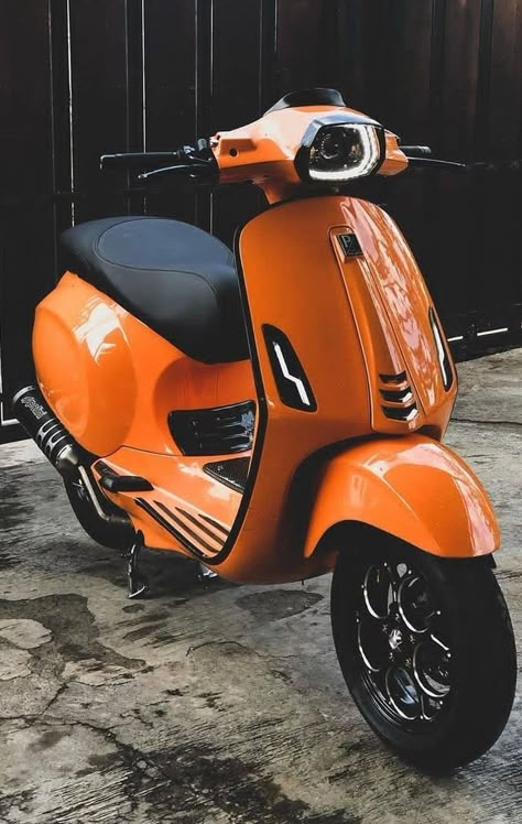 Custom Vespa Scooters, Vespa 150 Sprint, Vespa Sprint 150, Scooter Price, Custom Vespa, Vespa 150, Vespa Ape, Custom Bikes Cafe Racers, Vespa Lx