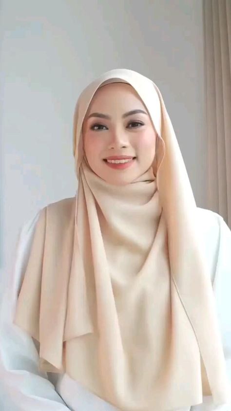 Hijab Styles For Different Face Shapes, Hijab Style For Face Shape, Hijab Tutorial Square Face, Hijab Tutorial For Square Face, Hijab Square Face, Hijab Face Shape, Hijab Styles For Square Faces, Hijab For Square Face, Square Face Hijab Style