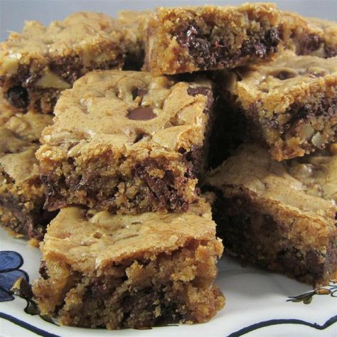 Kirsten's Dark Chocolate Chip Cookie Bars Recipe Dark Chocolate Bar Recipes, Recipes With Dark Chocolate Chips, Dark Chocolate Chip Recipes, Choc Chip Cookie Bars, Cream Cheese Bars Recipe, Chocolate Chip Cookie Bar Recipe, Chocolate Cookie Bars, Dark Chocolate Chip Cookies, Bar Desserts