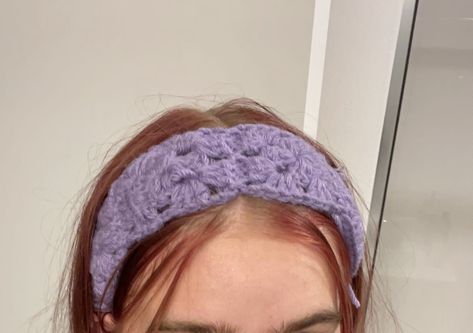 Purple Headband Outfit, Crochet Headband Aesthetic, Headband Aesthetic, Cute Crochet Projects, Crochet Purple, Purple Headband, Crochet Bandana, Headband Crochet, Purple Headbands