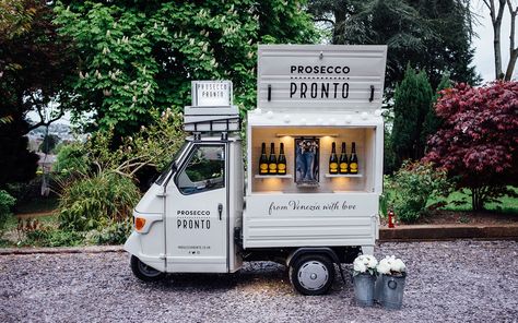 Bubbly on tap, Italian charm, and cool vintage design - these adorable Prosecco vans in the UK will be the highlight of any event. Prosecco Cart, Small Food Truck, Foodtrucks Ideas, Prosecco Van, Prosecco Bar, Mobile Coffee Shop, Food For Special Event, Piaggio Ape, Food Cart Design