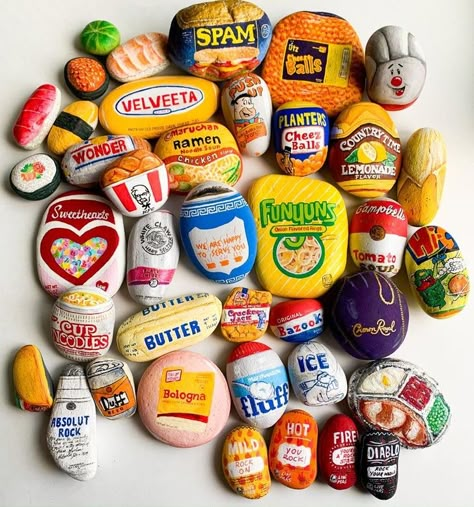 17 Epic Works of Art From Creative People Rock Painting Food Stones, Food Painted Rocks Ideas, Creative Rock Painting Ideas, Rock Food Painted, Paint Rocks Ideas Easy, Rock Painting Food, Fun Painted Rocks, Fun Rock Painting Ideas, Food Rock Painting Ideas