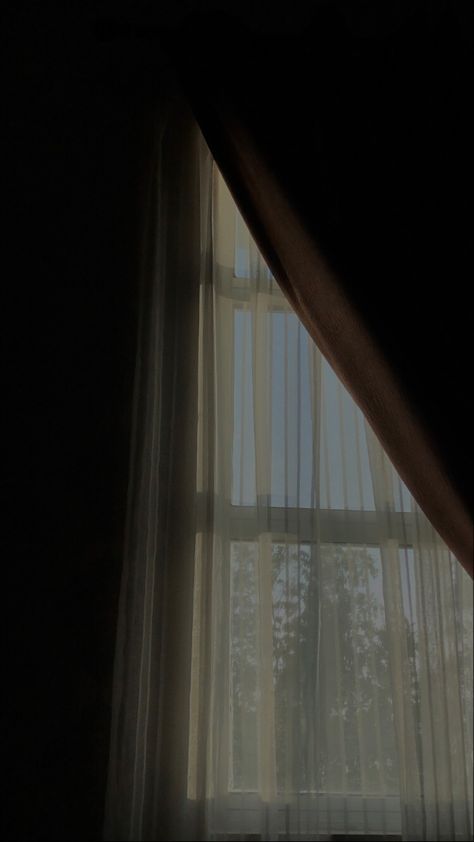 Curtain Window Aesthetic, Morning Window Snap, Curtain Aesthetic Dark, Aesthetic Window Curtains, Tirai Jendela Aesthetic, Curtain Bedroom Aesthetic, Window Curtain Aesthetic, Window Sunlight Aesthetic, Cortinas Aesthetic