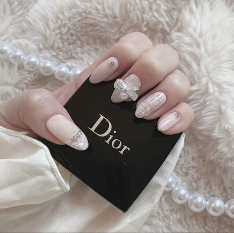 Dior Inspired Nails, Dior Nails Design, Dior Nails, Phone Wallpaper Pink, Wallpaper Pink, Short Hair Styles Easy, Nail Inspo, Short Hair, Phone Wallpaper