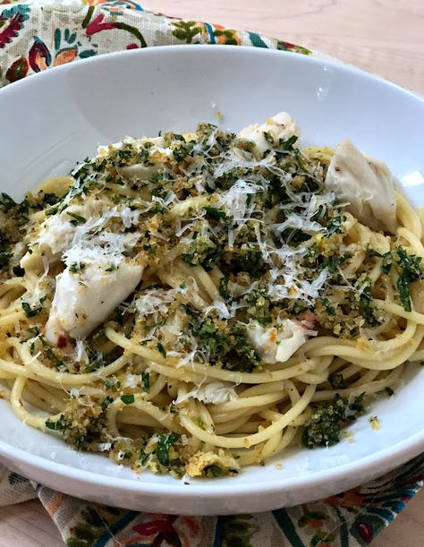 Jumbo Lump Crabmeat and Spaghetti with a Lemon Gremolata and Toasted Breadcrumbs. 20 minute meal. Lump Crab Dinner Recipes, Meals With Lump Crab Meat, Jumbo Lump Crab Meat Recipes, Lump Crab Pasta, Crab Recipes Lump, Lump Crab Recipes, Lemon Gremolata, Lump Crab Meat Recipes, Easy Dinner To Make