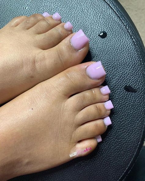 Pretty Toenails, Raw Nails, Hottest Summer Nails, Delicate Aesthetic, Small Nails, Acrylic Toe Nails, Acrylic Toes, Pretty Toe Nails, Gel Acrylic Nails