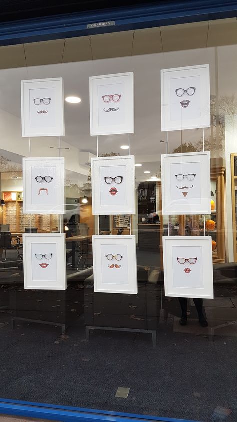 Optician window Eyewear Shop Design, Window Display Ideas, Eyewear Store Design, Display Retail, Window Display Retail, Eyewear Display, Store Window Display, Store Window Displays, Window Display Design