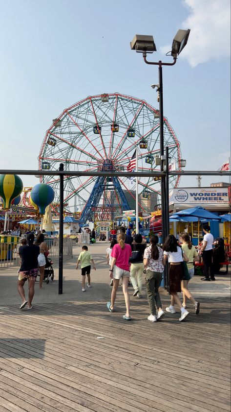 Coney Island Aesthetic, Coney Island Amusement Park, Coney Island Baby, Island Aesthetic, Island Pictures, Summer 3, Coney Island, Summer Crafts, Amusement Park