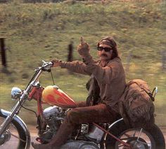 Easy Rider, Dennis Hopper. Biker Movies, Old School Chopper, Motos Vintage, Dennis Hopper, Biker Quotes, Biker Lifestyle, Biker Art, Harley Bikes, Bobber Chopper