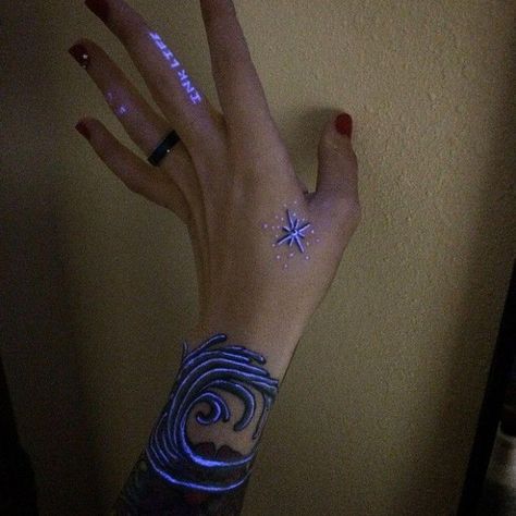 uv tattoo for women Small Tattoo Ideas Back, Blacklight Tattoo, Ultraviolet Movie, Neon Tattoos, Uv Ink Tattoos, Tattoo Ideas Back, Uv Tattoos, Tramp Stamps, Glow Tattoo