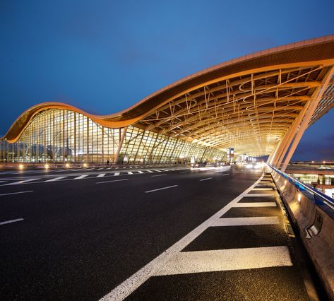 Rome Airport Leonardo Da Vinci, Canada Airport, Italy April, Airport Guide, Orlando International Airport, Denver International Airport, Air China, Airport Design, Southern Ontario