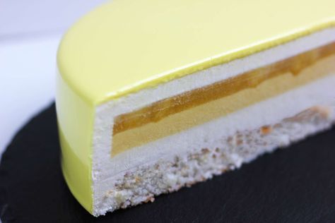 Pina Colada: Pineapple, Coconut, Passion Fruit & Banana Mousse Cake Recipe - Dessert School Pineapple Mousse Cake, Tropical Entremet, Banana Entremet, Coffee Mousse Cake Recipe, Passion Fruit Mousse Cake, Pineapple Mousse, Pina Colada Cake Recipe, Mousse Cake Filling, Yogurt Mousse Cake