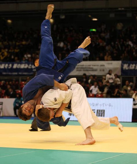 Ippon seonagi Judo Throws, Martial Arts Photography, Martial Arts Clothing, Self Defense Techniques, Martial Arts Techniques, Ju Jitsu, Martial Arts Workout, Olympic Sports, Martial Art