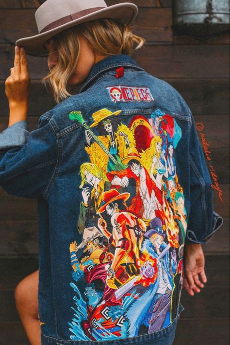 Hand Painted Clothes, Customised Denim Jacket, Denim Diy Clothes, Streetwear Fashion Outfits, Hand Painted Denim, Painted Clothes Diy, Custom Denim Jacket, Hand Painted Denim Jacket, Nerd Fashion