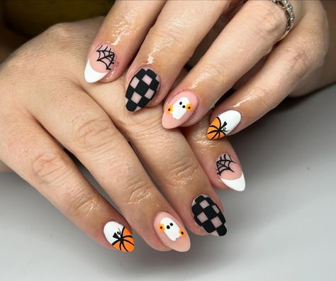 Utah Nail Artist | Sara King | Spooky🎃💀🕸️ • • #nailspaysonutah#utahcountynails#utahnailtech#nailroomutahcounty#trending#imworkinglate#nailtech#nailtechnian#nailinspo#v… | Instagram Square October Nails, Spooky Western Nails, Country Halloween Nails, Christian Acrylic Nails, Boho Halloween Nails, Halloween Nail Designs Acrylic, Utah Nails, Chic Nail Ideas, Autumn Nail Ideas