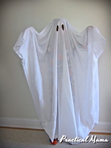 Easy ghost costume for kids. Ideal if you've been feeling less crafty or waited until the last minute. Ghost Costume For Kids, Easy Ghost Costume, Ghost Costume Kids, Sheet Costume, S Costumes, Ghost Diy, Ghost Costume, Costume For Kids, Halloween Costumes Makeup