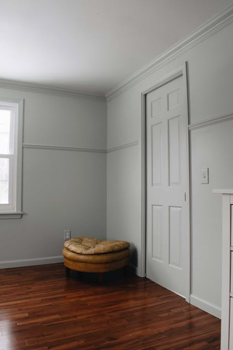 Rachel Schultz: PAINTING WALLS AND TRIM THE SAME COLOR Walls And Trim Same Color, Painting Baseboards, Painted Interior Doors, Birth Colors, Shingle Colors, Painting Walls, Painting Room, Wall Trim, Wall Paint Colors