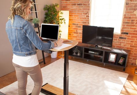 The NextDesk Flex is a revolutionary new table that replaces all of your others | Inhabitat New York City Transforming Table, Standing Desk Design, Small Standing Desk, Desk Standing, Living Room Stands, Space Saving Table, Office Time, Desks For Small Spaces, Innovative Furniture