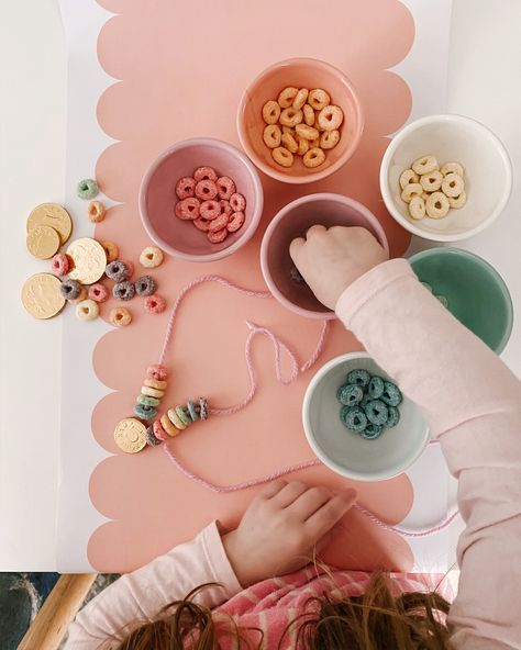 Diy Moon Sand, St. Patrick's Day Diy, Homemade Playdough Recipe, Busy Boxes, Toddler Sensory, Candy Necklaces, Homemade Playdough, Fruit Loops, Rainbow Necklace