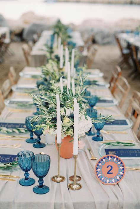 Santorini Party, Greek Wedding Theme, Greek Party Theme, Cornflower Blue Wedding, Mamma Mia Wedding, Greece Party, Greek Wedding Traditions, Fab Mood, Apple Wedding