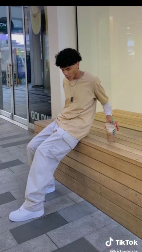 White Baggy Jeans Outfit Men, White Airforces Outfits Men, White Pantalon Outfit, White Airforces Outfits, Neutral Color Outfits, Colour Outfit, Y2k Outfits Men, Male Fits, Baggy Jeans Outfit