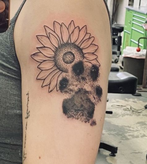 Sunflower And Paw Print Tattoo, Sunflower Memorial Tattoo Grandma, Dog Print Tattoo With Flowers, Coco Tattoo, Dog Memorial Tattoo, Claddagh Tattoo, Tattoo Sunflower, Grandma Tattoos, Name Tattoos For Moms