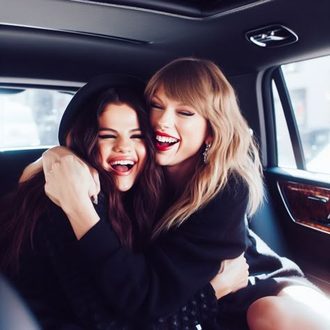 Lacey Core, Forever Is The Sweetest Con, Taylor And Friends, Taylor And Selena, Taylor Selena, Taylor Swift And Selena Gomez, Selena Taylor, Selena Gomez Taylor Swift, Iconic Duos