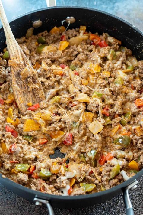 These Philly Cheesesteak Sloppy Joes have the great flavors of a cheesesteak in a quick, easy weeknight dinner. Sloppy Joes filled with peppers, onion and melty cheese. #sloppyjoesrecipes #phillycheesesteaksloppyjoes #dinnerrecipes #easydinnerrecipes #groundbeefrecipes Ground Chicken Philly Cheese Steaks, Ground Chicken Cheesesteak, Ground Turkey Philly Cheesesteak, Cheesesteak Sloppy Joes, Chicken Philly Cheesesteak, Philly Cheesesteak Sloppy Joes, Cheese Steaks, Chicken Philly, Philly Cheese Steak Recipe