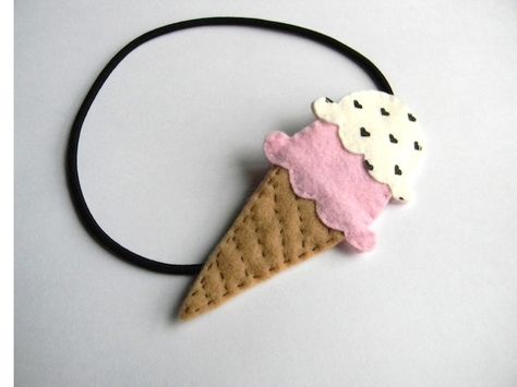 Ice cream headband felt Ice Cream Cone Headband, Felt Ice Cream Cone, Ice Cream Headband, Felt Ice Cream, Felt Toys Diy, Play Food, Hair Cream, Handmade Bows, Felt Diy