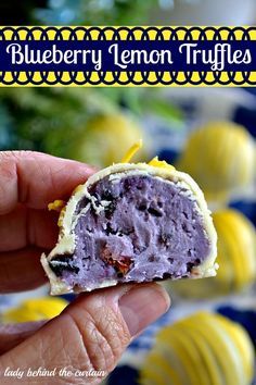 Filled with creamy blueberry preserves, cream cheese, white chocolate and then coated with tart lemon flavored chocolate. Summer Truffles, Truffles Oreo, Lemon Truffle, Blueberry Preserves, Lemon Truffles, Dessert Truffles, Truffle Recipes, Candy Truffles, Candy Recipes Homemade