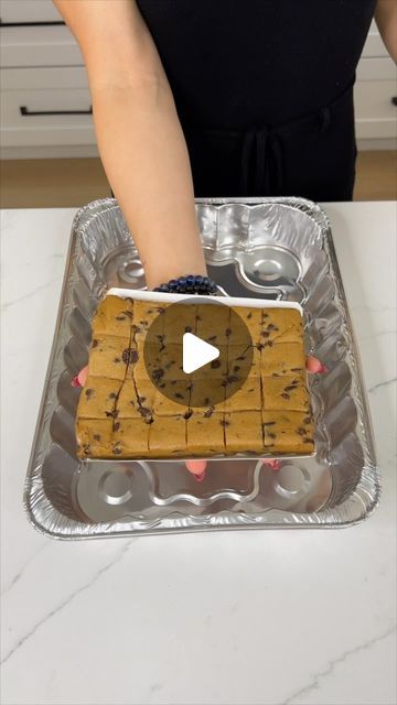 Allie Sparks on Instagram: "The ULTIMATE cookie bar dessert!   #desserts #easyrecipes #yummy #fun" Deserts With Cookie Dough, Cookie Bottom Dessert, Dessert Recipes For A Party, Easy Desserts With Cookie Dough, Fun Camping Desserts, Easy Cookie Desserts, Smores Cookie Bars Easy, Chocolate Dessert For A Crowd, Easy Birthday Treats For Adults