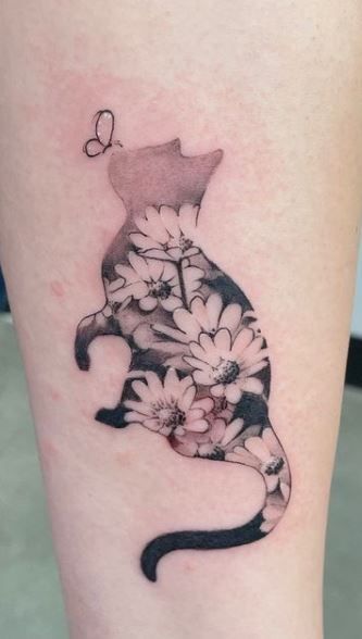 Tattoos For Women Cat, Small Cat Tattoo, Small Daisy Tattoo, Disappointed In Myself, Daisy Tattoos, Daisy Tattoo Designs, Cat Tattoo Design, Daisy Flower Tattoos, Kitty Tattoos