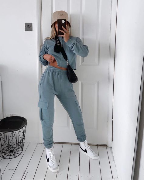 Blazer Mid 77 Outfit, Nike Blazer Outfit, Nike Blazers Outfit, Outfits Minimalist, Street Style Fall Outfits, Quoi Porter, Blazer Outfit, Effortlessly Chic Outfits, Boho Chic Outfits