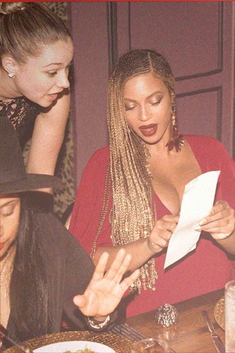 Naturally, Beyoncé Ordering Food at a Restaurant Has Become a Meme Braids Beyonce, New Braids, Small Cornrows, Beyonce Braids, Hair Braid Patterns, Braided Hairstyles For Black Women Cornrows, Try On Hairstyles, Braided Cornrow Hairstyles, Box Braids Hairstyles For Black Women