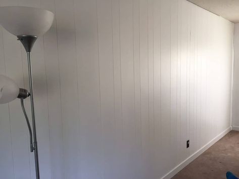 Transform a room by painting old wood paneling [Easy 4-step DIY Guide] - Learn Along with Me Wood Panel Painted White, Painting Paneling Walls, Old Wood Paneling, Faux Wood Paneling, Paint Wood Paneling, Paint Over Wood Paneling, Wood Paneling Makeover, Paneling Makeover, White Baseboards