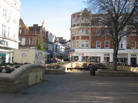 Bedford Town Centre Scotland, Street View, Film, Quick Saves