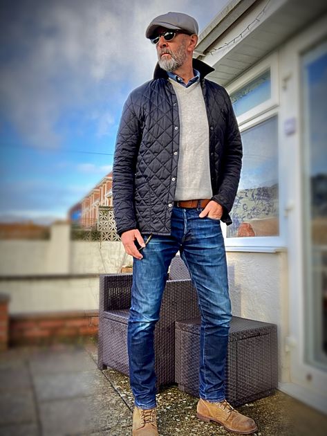 Mens Fashion 40 Year Old Style Men, Middle Aged Men Fashion, Men Over 50 Fashion, Middle Age Men Fashion, Best Dressed Men, Old Man Fashion, Older Mens Fashion, Mens Outdoor Clothing, Smart Casual Men